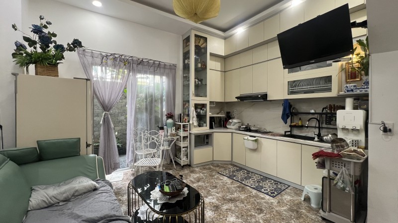 Bán nhà đường 160, Phường Tăng Nhơn Phú A,  Q9, Thủ Đức, TP HCM. DT  54m2, 3 Tầng, 3PN. Giá  5.45