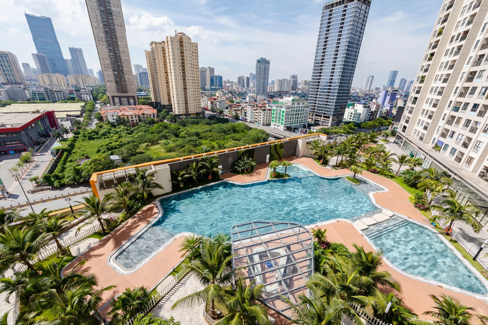 Bán căn hộ 2 ngủ dt 70m2 D'Capitale Trần Duy Hưng chỉ 9ty2