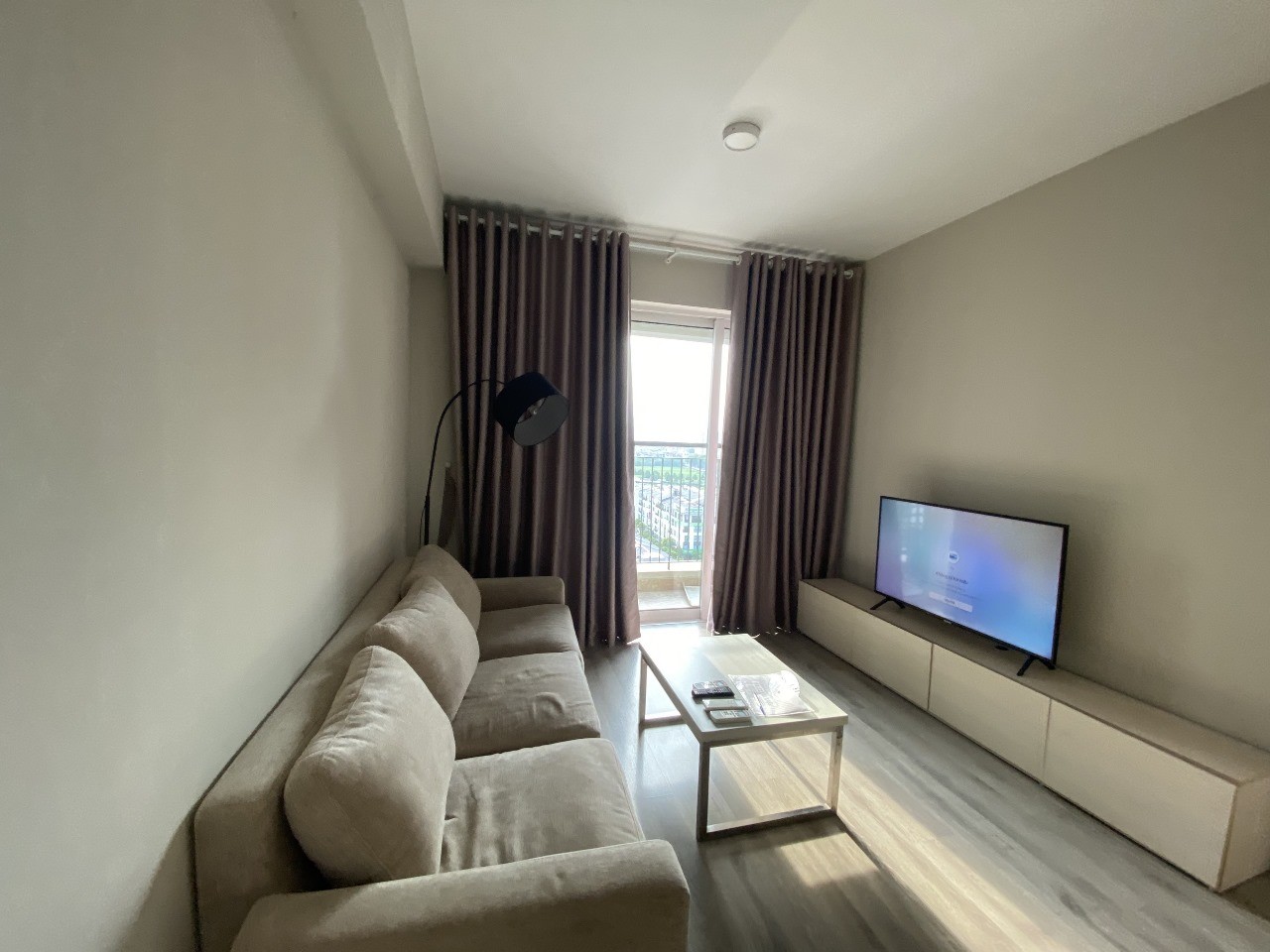 Bán căn hộ 2 ngủ S4 Seasons Avenue, full đồ, giá 7.x tỷ