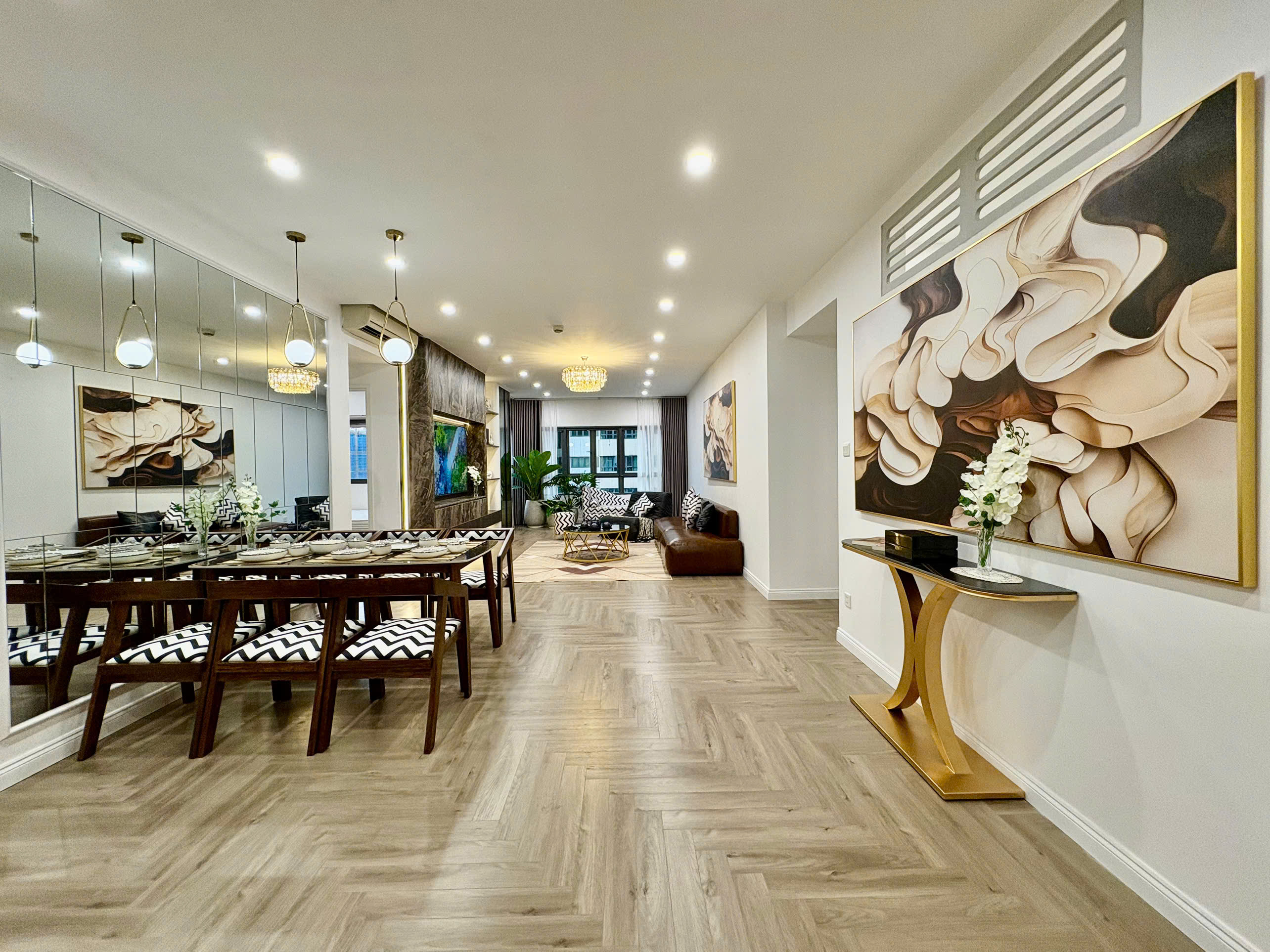 Cần bán Căn hộ chung cư dự án Mulberry Lane, Diện tích 124m², Giá 8.1 Tỷ