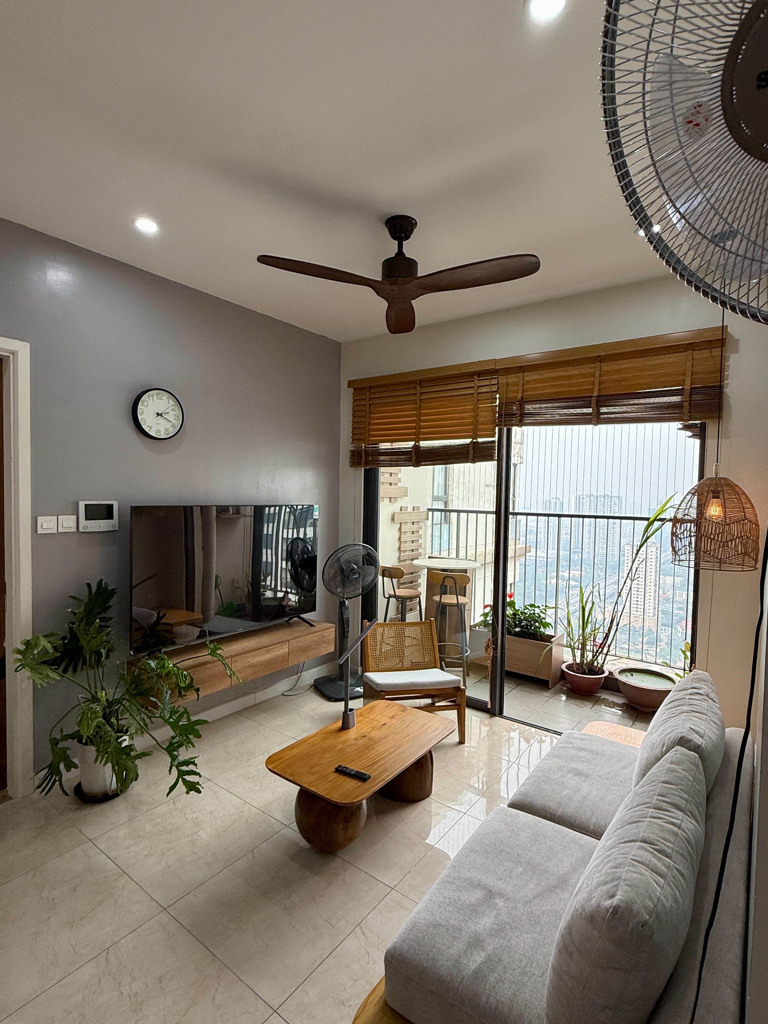 Bán căn hộ 2PN rẻ nhất D’Capitale Trần Duy Hưng, giá 9 tỷ