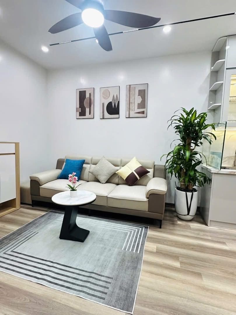 BÁN CHUNG CƯ AN QUÝ HƯNG, LONG BIÊN 65m2 giá 4,75 tỷ (Thương Lượng)