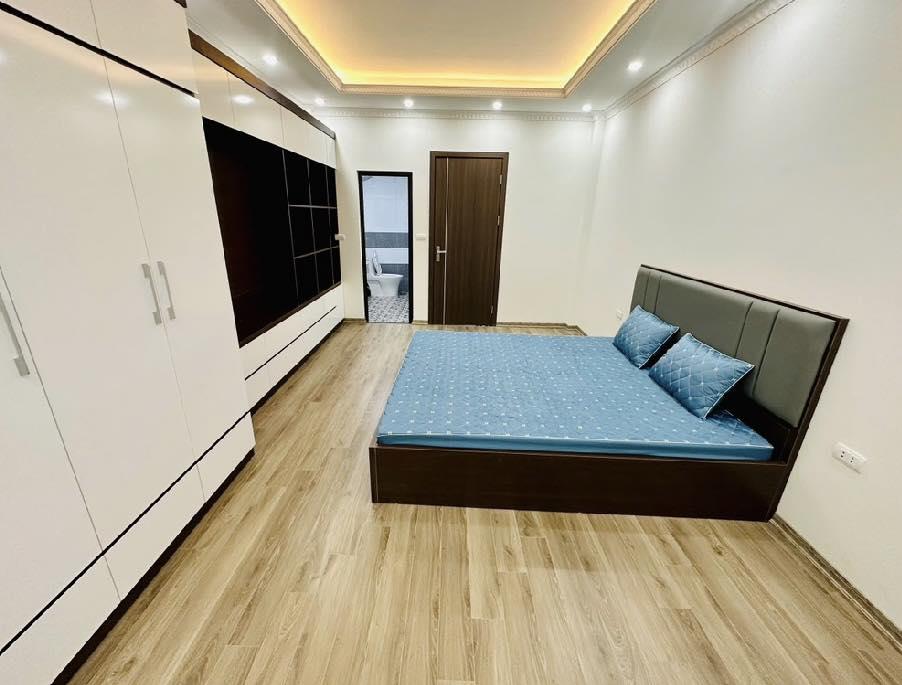 BÁN NHÀ SÀI ĐỒNG Ô TÔ ĐỖ CỔNG - Ô TÔ TRÁNH 15M - ĐI HỌC CỰC THUẬN TIỆN 7 TỶ. 3