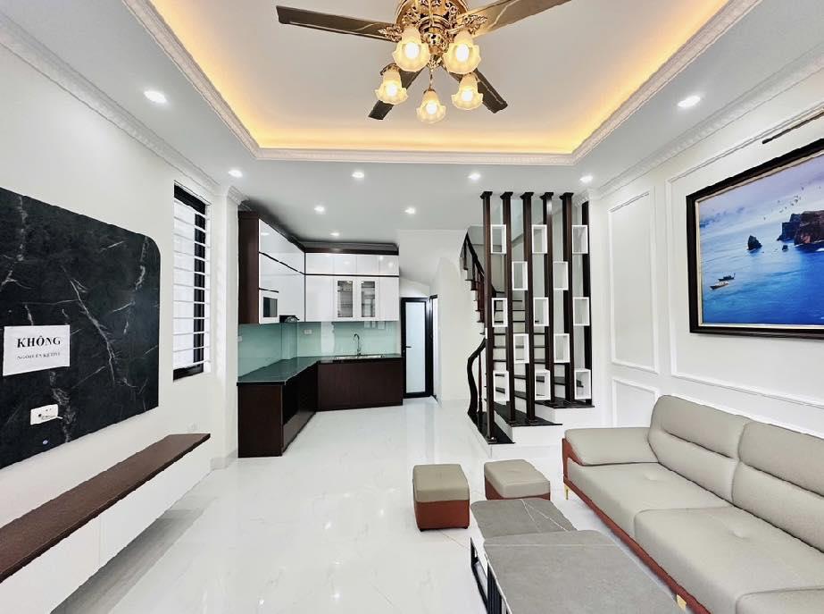 BÁN NHÀ SÀI ĐỒNG Ô TÔ ĐỖ CỔNG - Ô TÔ TRÁNH 15M - ĐI HỌC CỰC THUẬN TIỆN 7 TỶ. 2