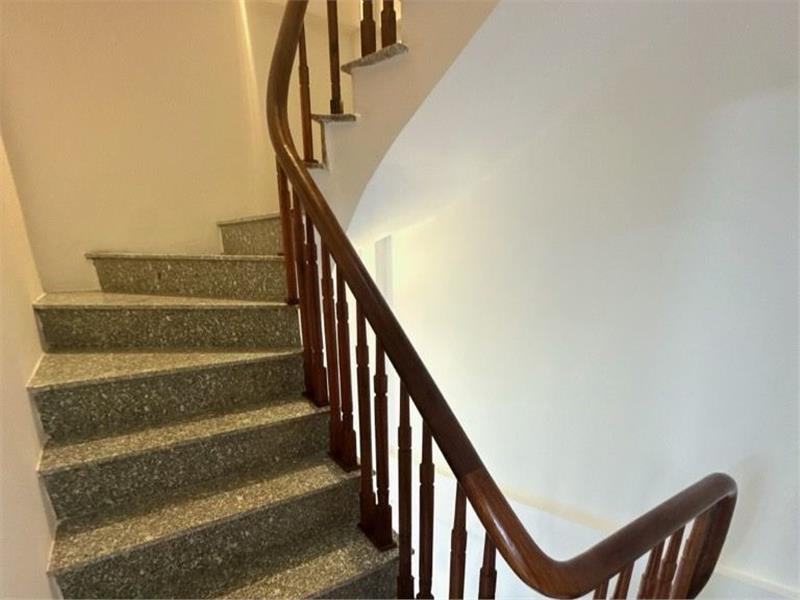 NHÀ MỚI ĐẸP HÀNG XÓM VINHOME – FULL NỘI THẤT -  Ô TÔ ĐỖ CỔNG HƠN 6 TỶ 4