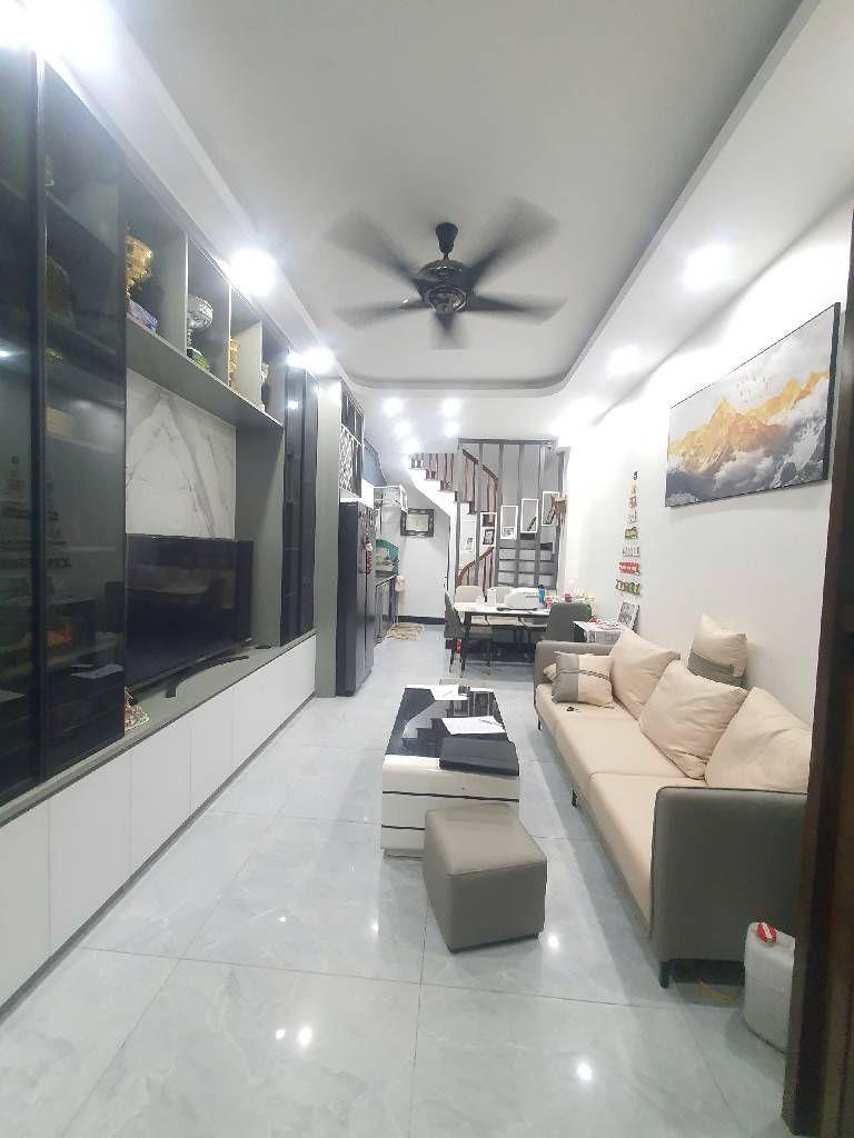 BÁN NHÀ THẠCH BÀN - GẦN CỔ LINH – TRƯỚC CỬA NGÕ RỘNG Ô TÔ TRÁNH - KHU PHÂN LÔ – HƠN 7 TỶ 2