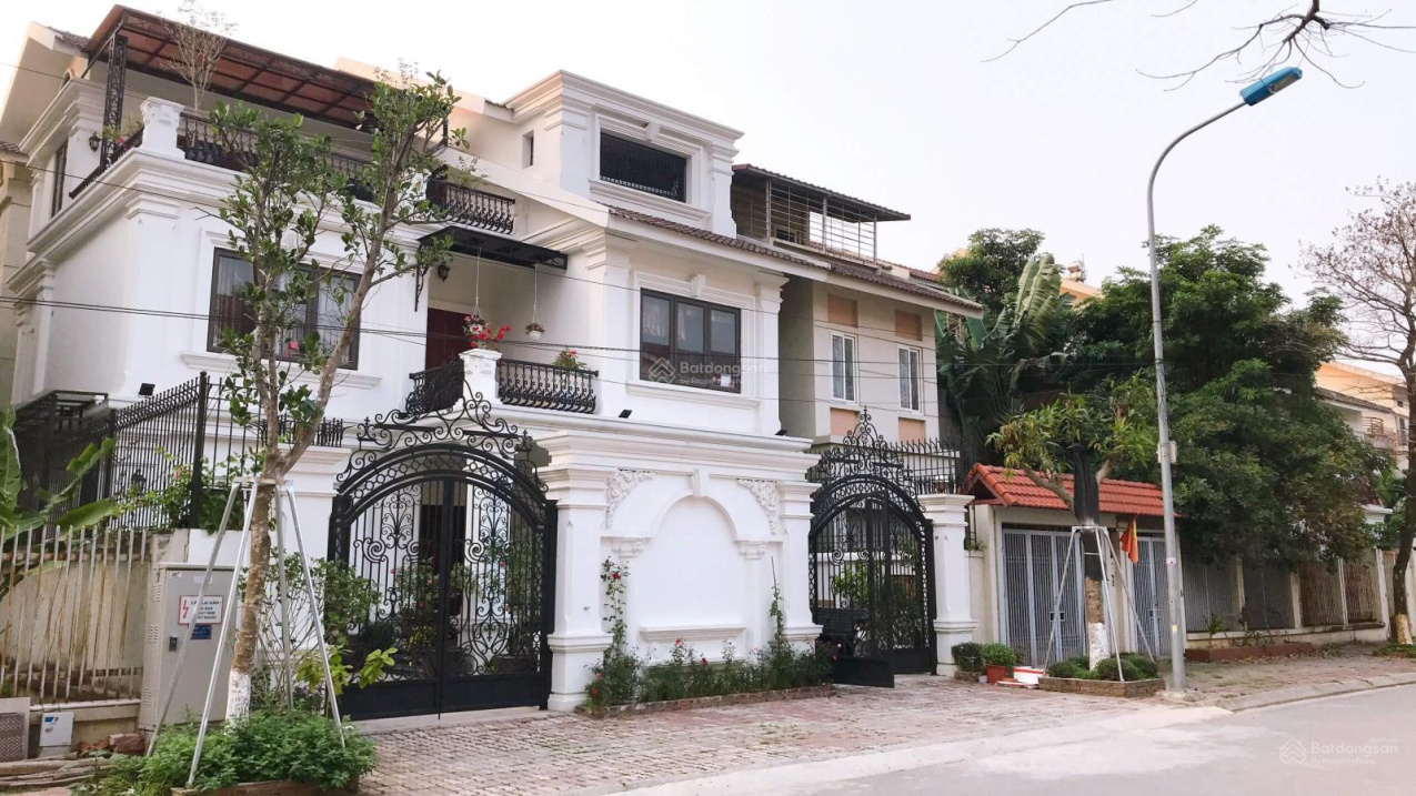 Cần bán căn biệt thự đơn lập 248m2, tại KĐT Tân Tây Đô, căn góc đường 30m + 15m LH 0901 513 811 2