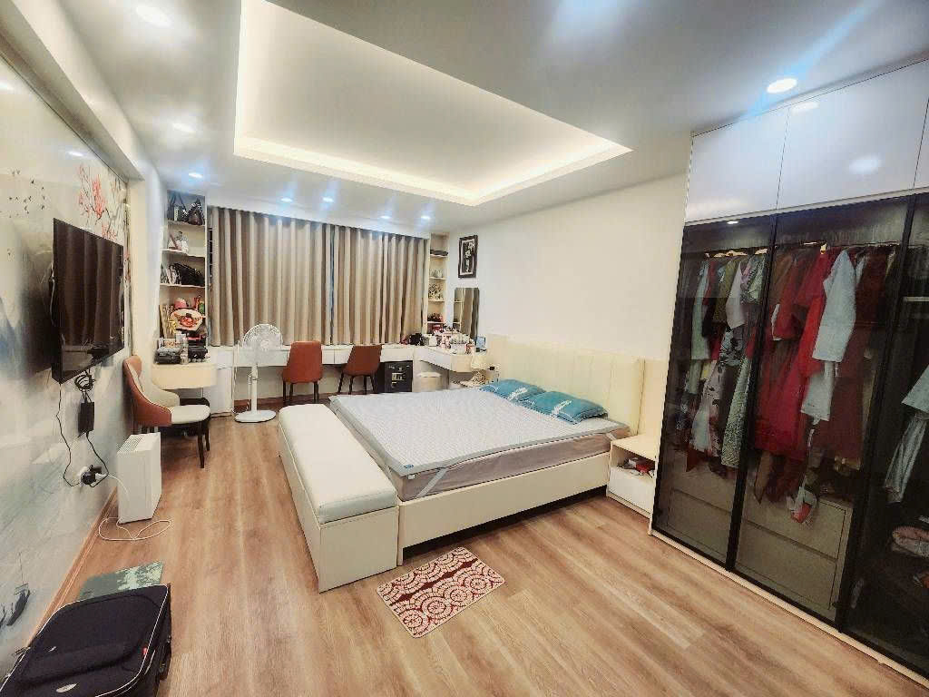 Ngộp bank bán Gấp nhà ngõ 358 Bùi Xương Trạch thông Vũ Tông Phan ô tô đỗ 35m2 chỉ 3.x tỷ. 3