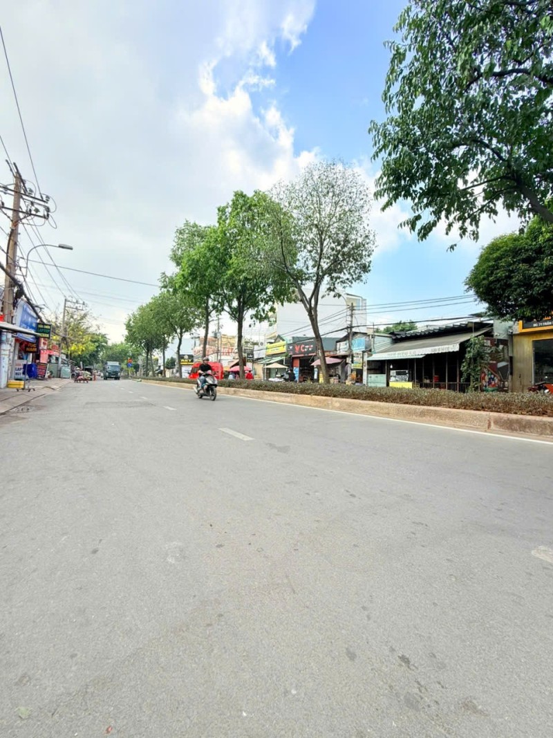 Bán nhà đường Trần Thị Điệu, Phước Long B,  Q9, Thủ Đức, TP HCM. DT 120m2, 6PN, sổ hồng. Giá 7.1 5