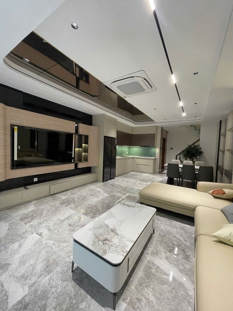 Bán nhà 50m x 6T Nguyễn Văn Cừ, oto vào nhà, ngõ thông, full nội thất chỉ hơn 16 tỷ còn tl 2