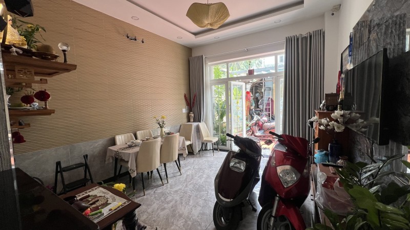 Bán nhà đường 160, Phường Tăng Nhơn Phú A,  Q9, Thủ Đức, TP HCM. DT  54m2, 3 Tầng, 3PN. Giá  5.45 3