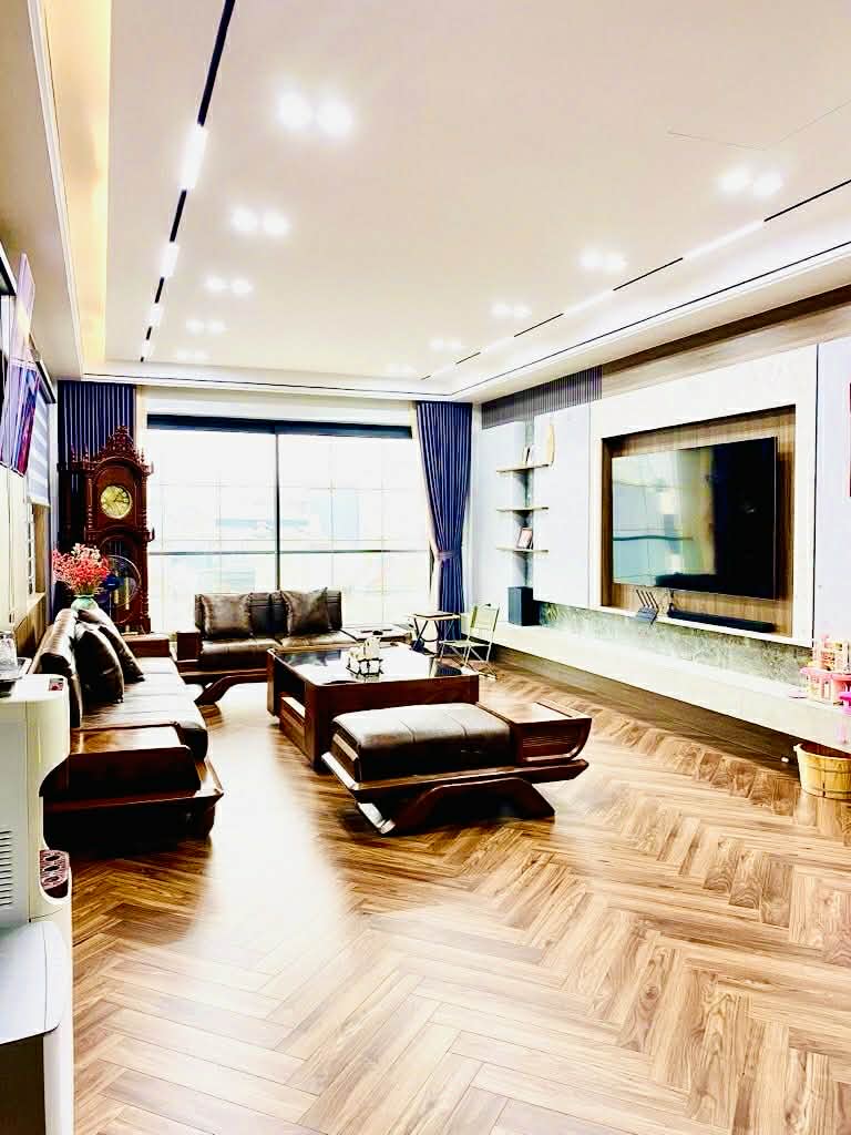 bán nhà Ngọc Lâm, 8 tầng thang máy, vỉa hè, ôtô 2 chiều, vừa ở vừa kinh doanh 3