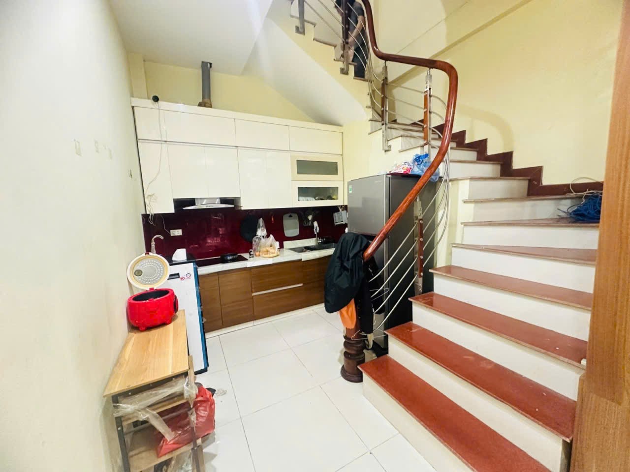 BÁN NHÀ CẦU GIẤY - Ô TÔ VF3 ĐỖ CỬA, 33M - 5 TẦNG ĐẸP, FULL NỘI THẤT, GIÁ 8,3 TỶ 2