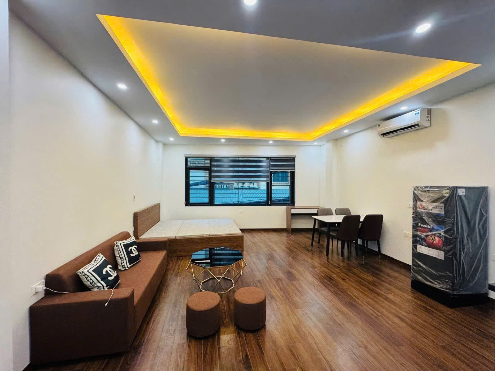 BÁN NHÀ CẦU GIẤY - Ô TÔ VF3 ĐỖ CỬA, 33M - 5 TẦNG ĐẸP, FULL NỘI THẤT, GIÁ 8,3 TỶ 3