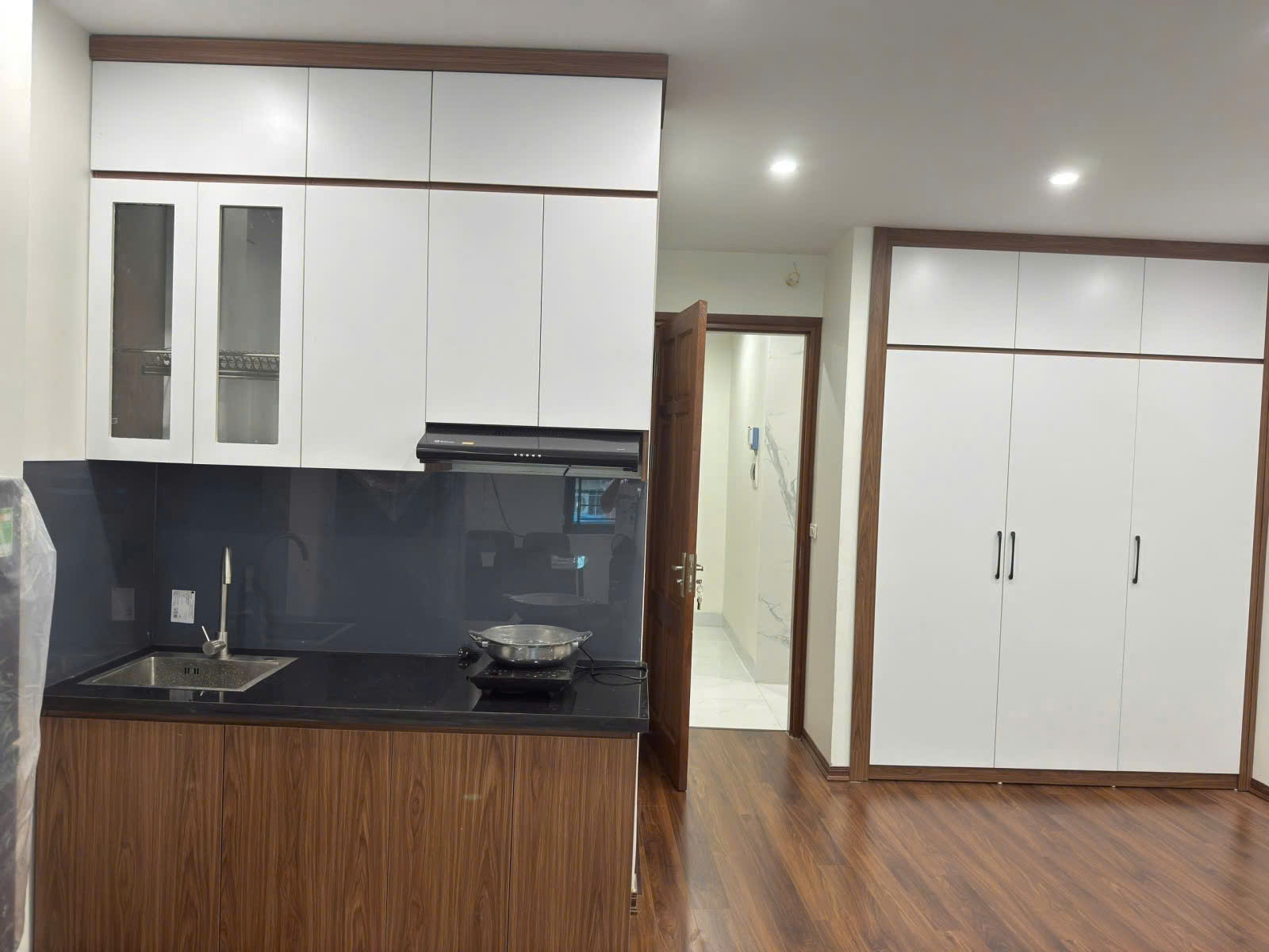 BÁN NHÀ CẦU GIẤY - Ô TÔ VF3 ĐỖ CỬA, 33M - 5 TẦNG ĐẸP, FULL NỘI THẤT, GIÁ 8,3 TỶ 4