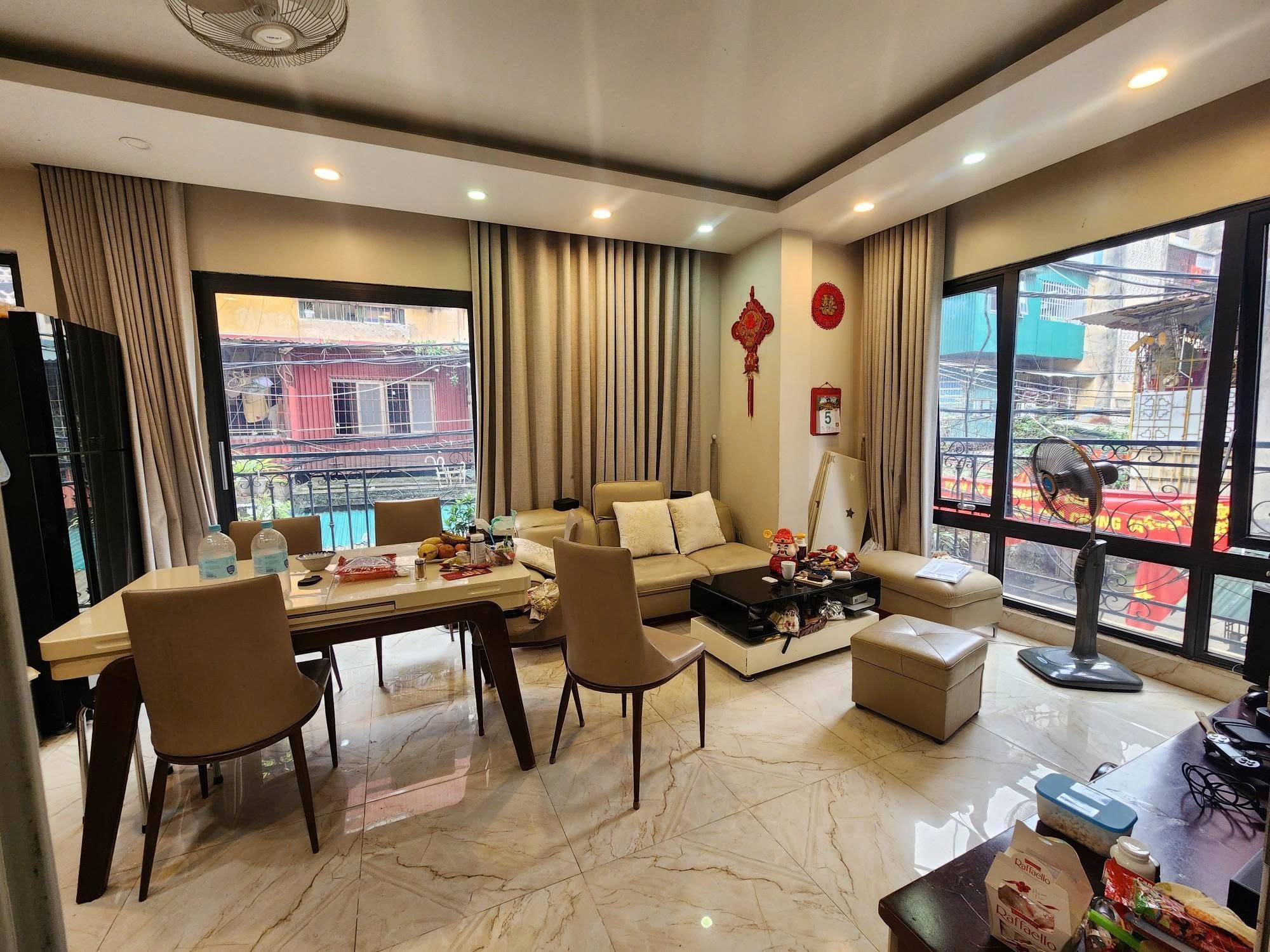 Bán Nhà Kim Ngưu 30m2. 5 tầng. mặt tiền 5m. Giá đẹp  14.6 Tỷ Hai Bà Trưng Hà Nội