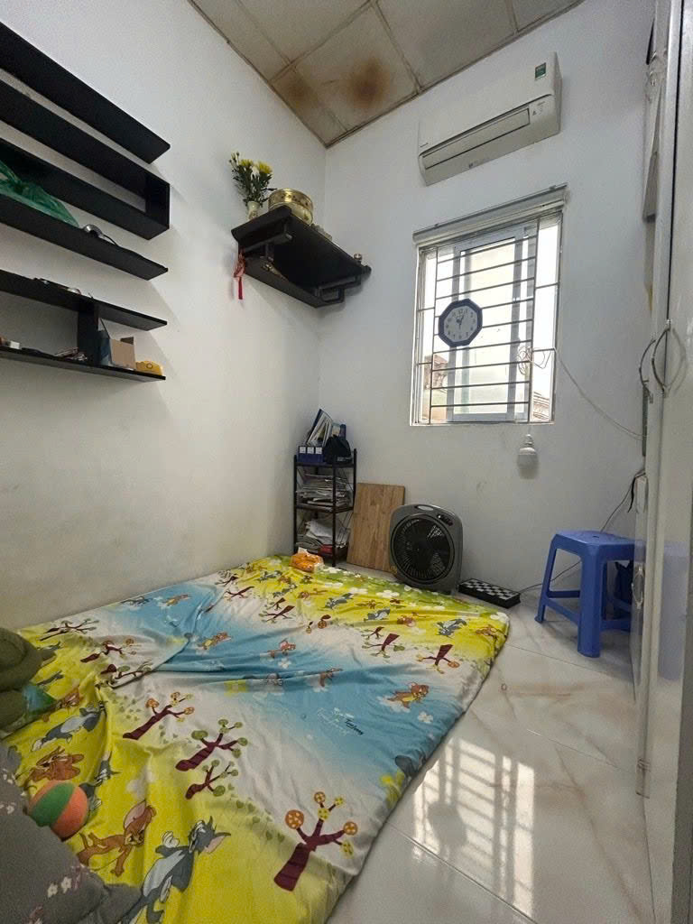 Cần bán Nhà mặt tiền đường Đông Thiên, Phường Vĩnh Hưng, Diện tích 32m², Giá 3.15 Tỷ 4