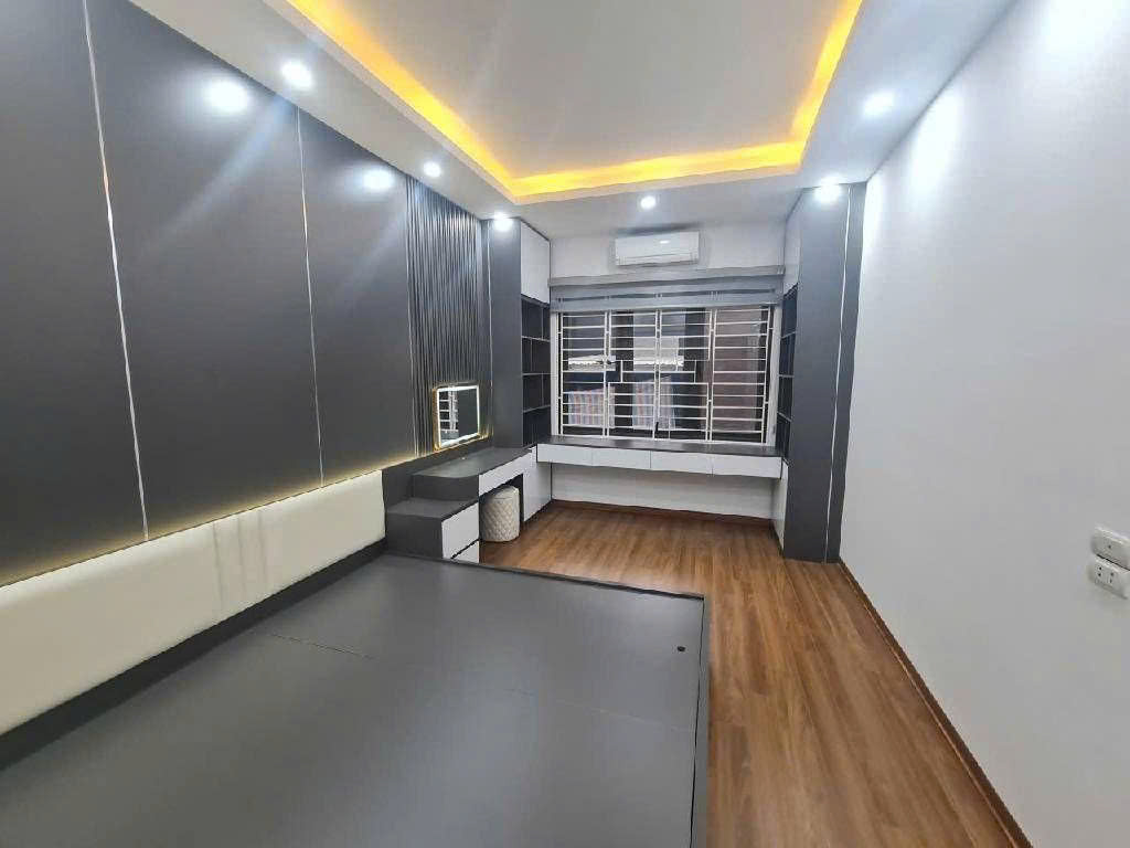 Cần bán Nhà mặt tiền đường Trương Định, Phường Trương Định, Diện tích 36m², Giá 8.28 Tỷ 4