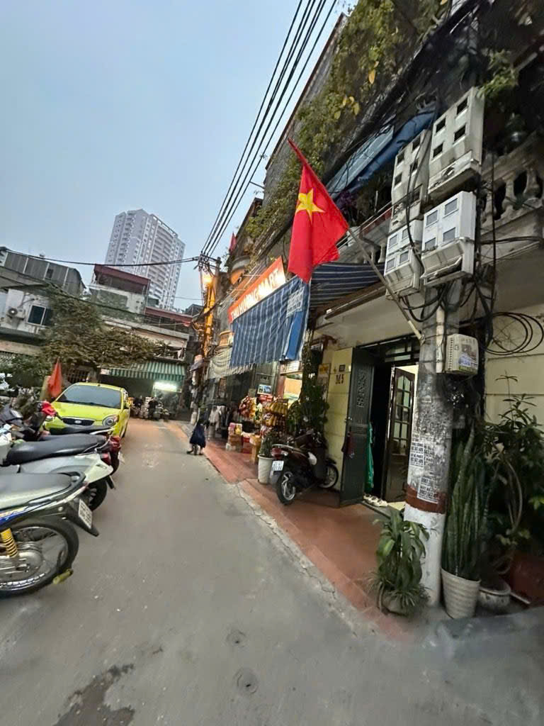 Cần bán Nhà mặt tiền đường Tân Mai, Phường Tân Mai, Diện tích 61m², Giá 20 Tỷ