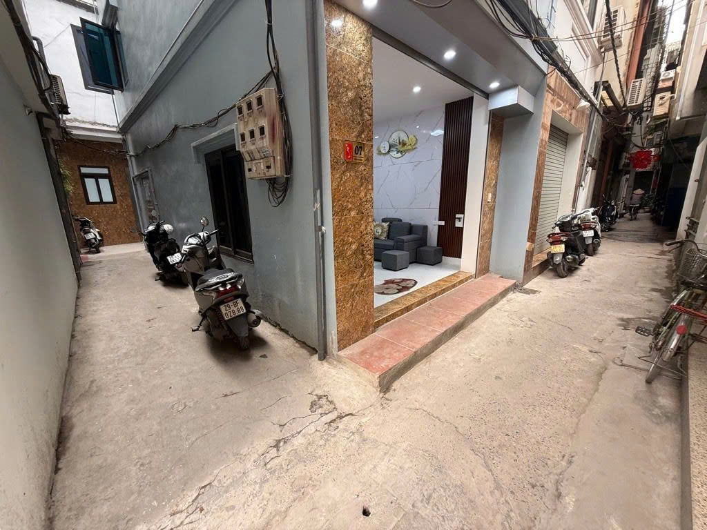 Cần bán Nhà mặt tiền đường Vĩnh Hưng, Phường Vĩnh Hưng, Diện tích 36m², Giá 8.4 Tỷ