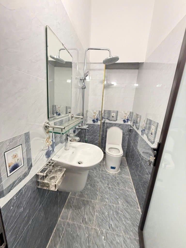 Cần bán Nhà mặt tiền đường Vĩnh Hưng, Phường Vĩnh Hưng, Diện tích 36m², Giá 8.4 Tỷ 5