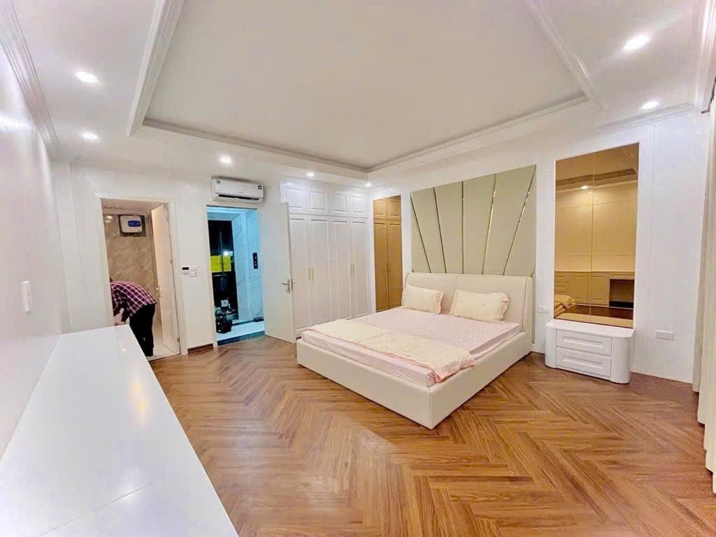 Cần bán Nhà mặt tiền đường Vĩnh Hưng, Phường Vĩnh Hưng, Diện tích 45m², Giá 15 Tỷ 2