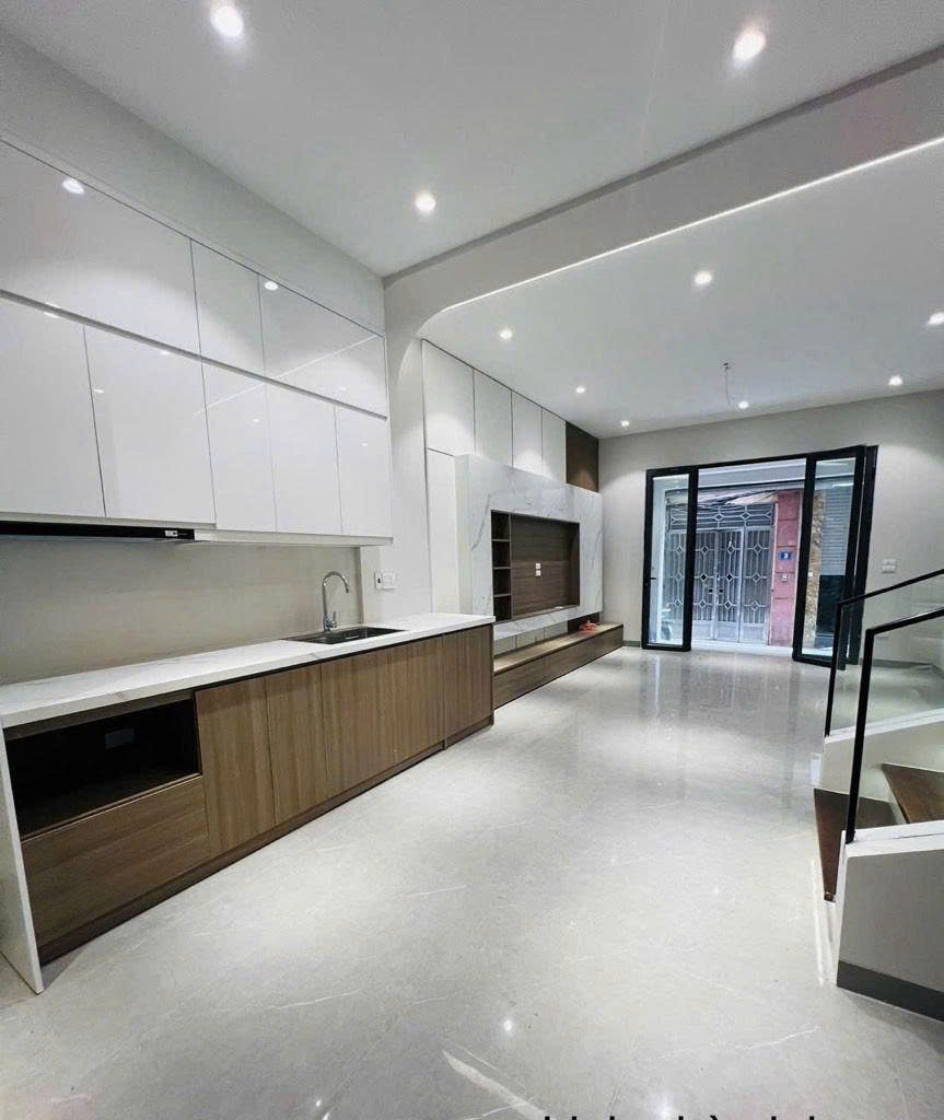 Cần bán Nhà mặt tiền đường Thanh Nhàn, Phường Bạch Mai, Diện tích 50m², Giá 11.95 Tỷ 2