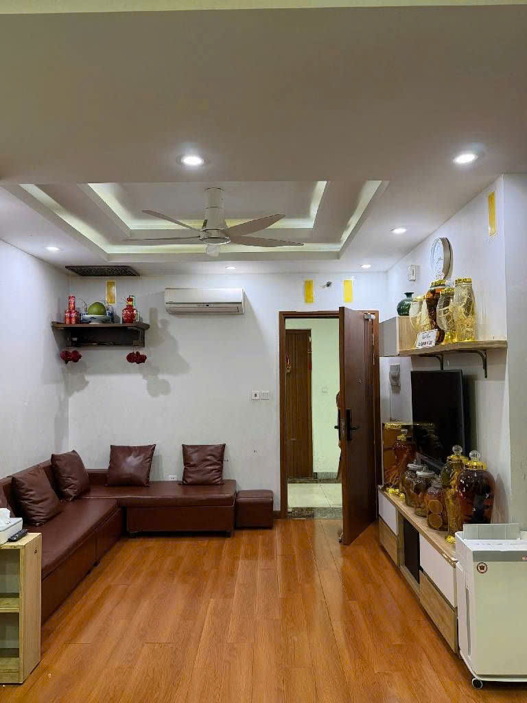 Cần bán Căn hộ chung cư đường Hưng Phúc, Phường Yên Sở, Diện tích 60m², Giá 4.3 Tỷ