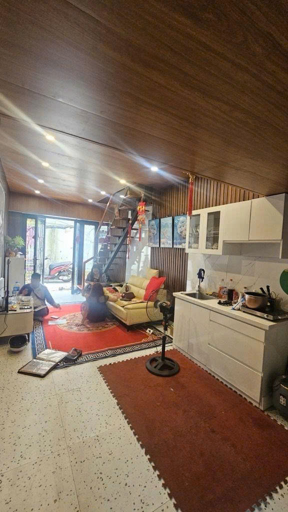 Cần bán Nhà mặt tiền đường Tân Mai, Phường Tân Mai, Diện tích 75m², Giá 3.7 Tỷ 2