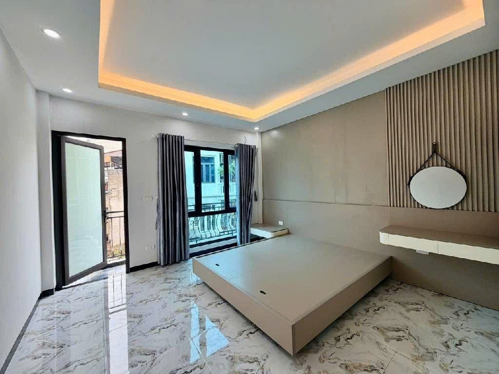 Cần bán Nhà mặt tiền đường Minh Khai, Phường Mai Động, Diện tích 35m², Giá 8.6 Tỷ 3