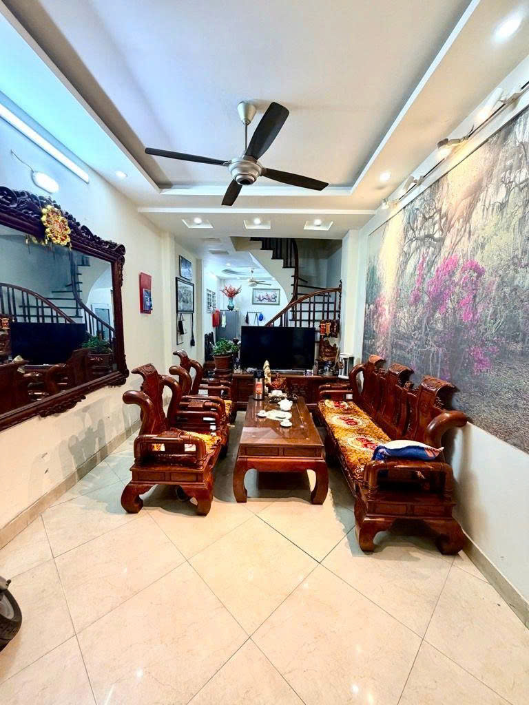 Cần bán Nhà mặt tiền đường Kim Ngưu, Phường Thanh Lương, Diện tích 47m², Giá 12.5 Tỷ