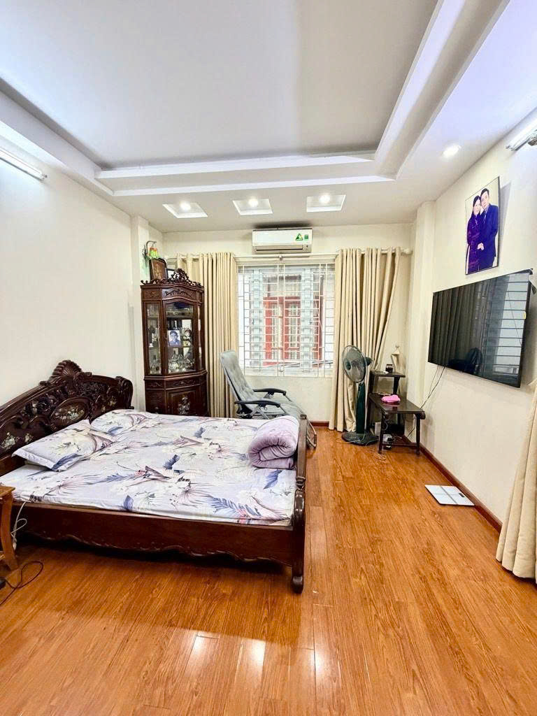 Cần bán Nhà mặt tiền đường Kim Ngưu, Phường Thanh Lương, Diện tích 47m², Giá 12.5 Tỷ 2