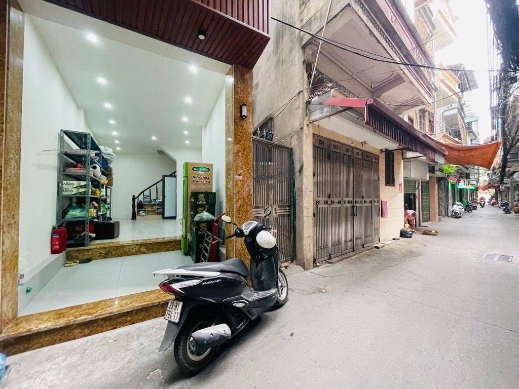Cần bán Nhà mặt tiền đường Minh Khai, Phường Minh Khai, Diện tích 35m², Giá 8 Tỷ