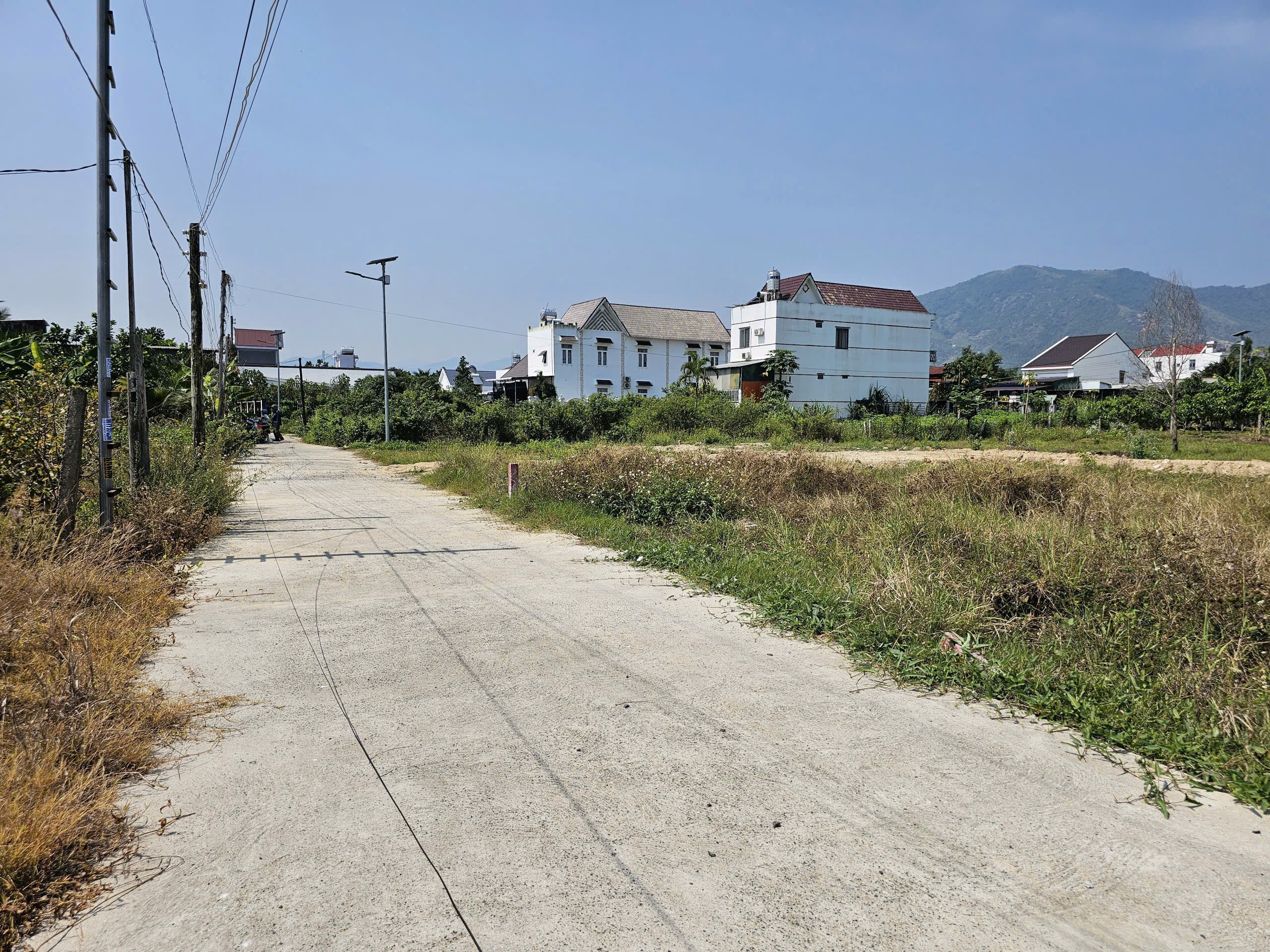 Bán đất Suối Cát - Cam Lâm sát bên Hương Lộ 39 và chợ Tân Xương - đường ô tô tận nơi