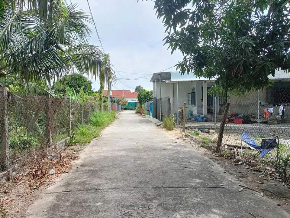 Bán đất Diên Lâm sau lưng Uỷ ban cũ gần cầu Phú Cốc - đường thông ô tô thoải mái 2