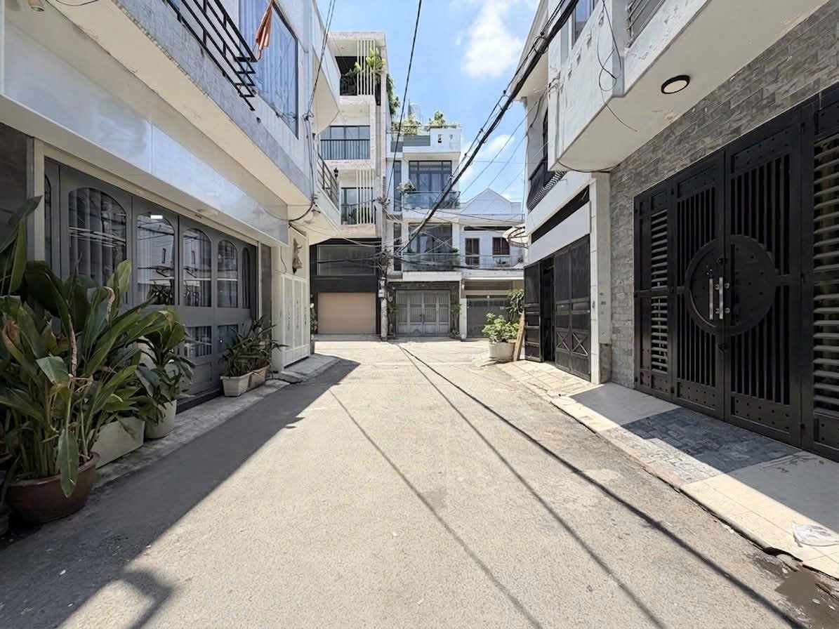 XE TẢI TRÁNH - PHAN VĂN TRỊ BÌNH THẠNH - SÁT VÁCH VINCOM & EMART - NGANG 5M CỰC HIẾM 9