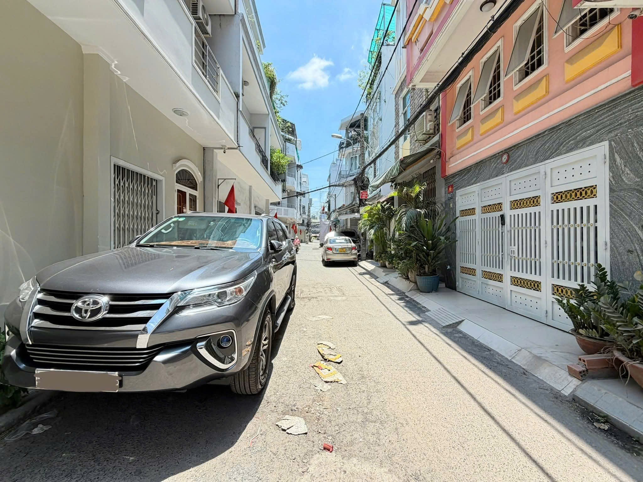 XE TẢI TRÁNH - PHAN VĂN TRỊ BÌNH THẠNH - SÁT VÁCH VINCOM & EMART - NGANG 5M CỰC HIẾM