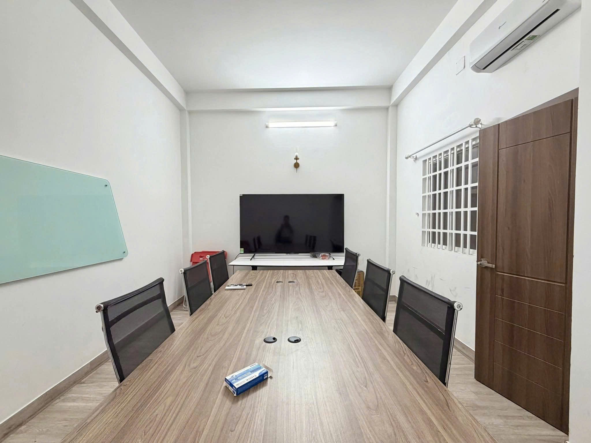 XE TẢI TRÁNH - PHAN VĂN TRỊ BÌNH THẠNH - SÁT VÁCH VINCOM & EMART - NGANG 5M CỰC HIẾM 8