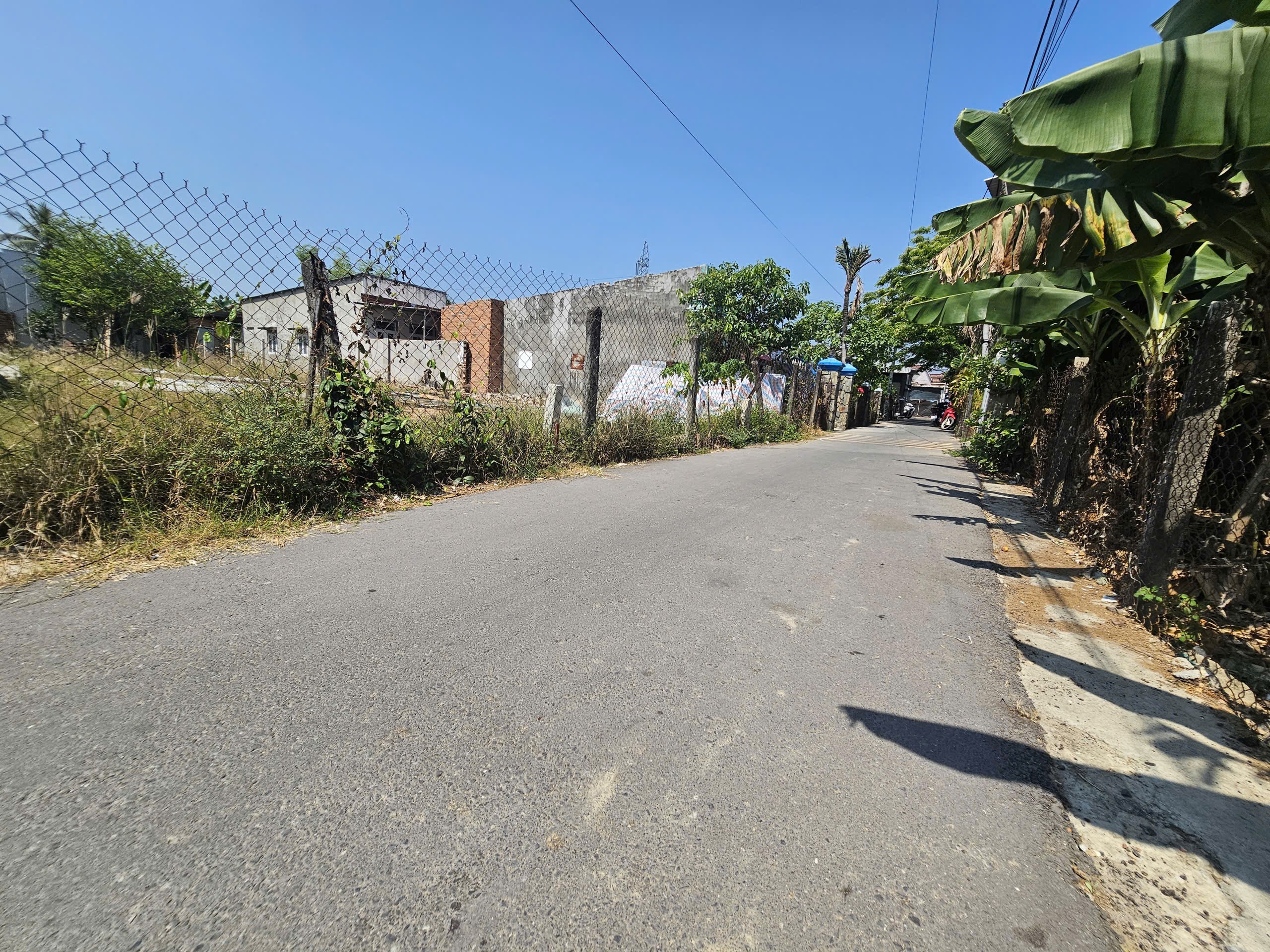 Bán đất Diên Hoà thôn Quang Thạnh đường Lạc Hoà 2 - dân cắt bán sổ hồng sẵn đường thông 5