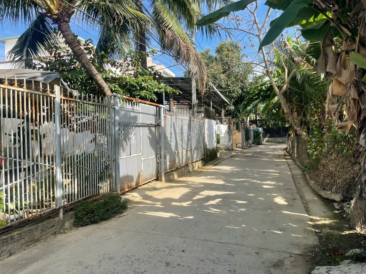 Bán đất Thị Trấn Diên Khánh tổ dân phố Phú Lộc Tây 1 đường thông sát bên Đồng Khởi 2