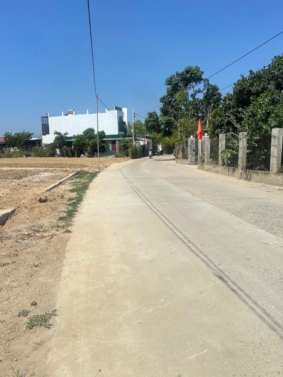 Bán đất Diên Phú full thổ cư giá rẻ mặt tiền đường Bưu Điện - kinh doanh buôn bán 2