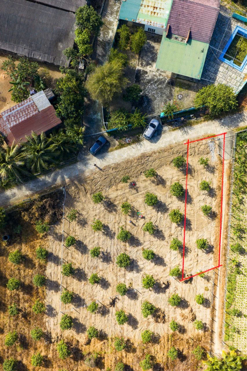 Bán đất Suối Tiên giá rẻ thôn Tân Thành - lô góc 2 mặt tiền sát bên Hương Lộ 39