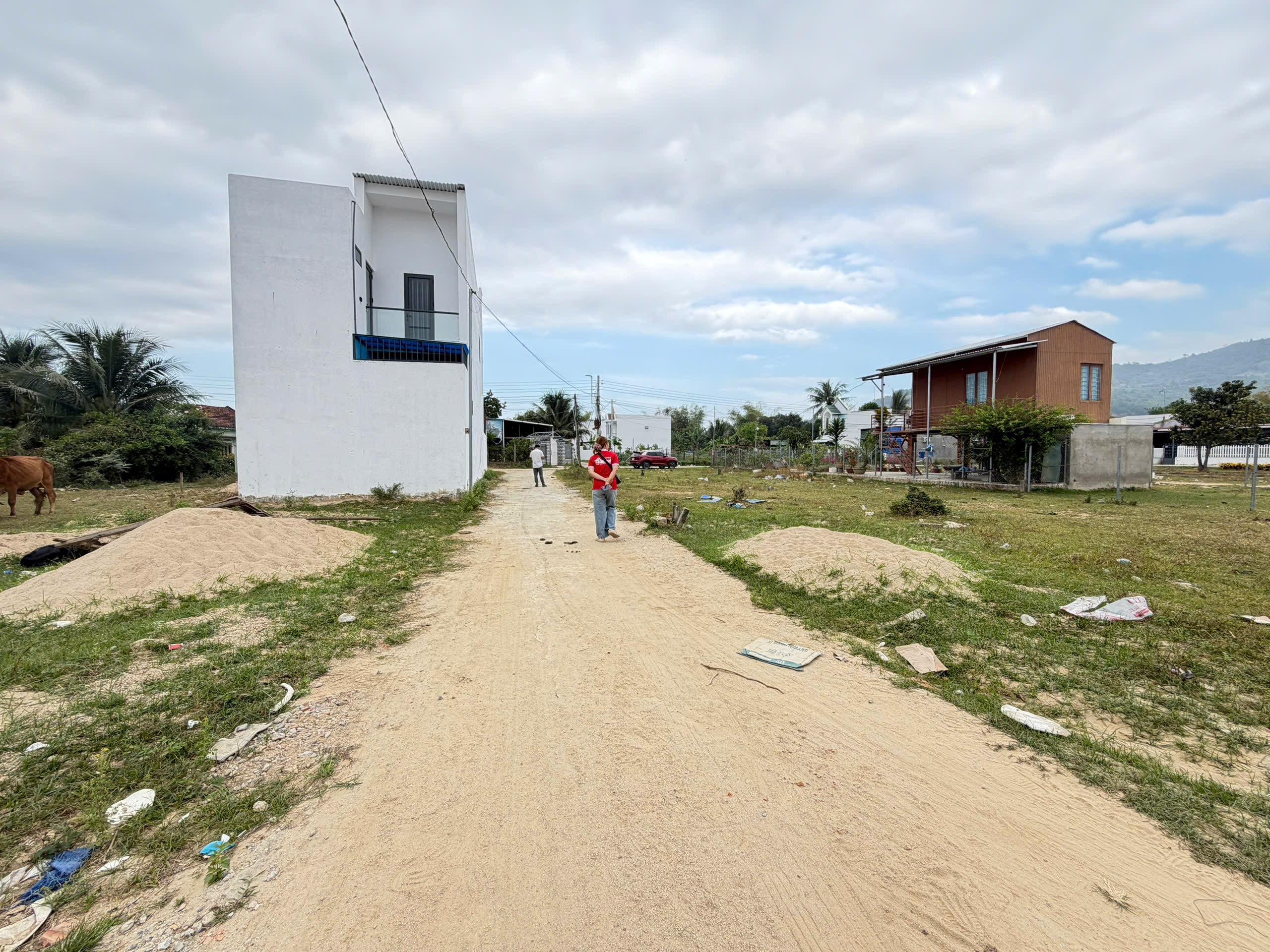 Bán đất Diên Lạc full thổ cư giá rẻ - hẻm đường Tổ 7-8-9 đối diện Uỷ ban xã đi vào 4