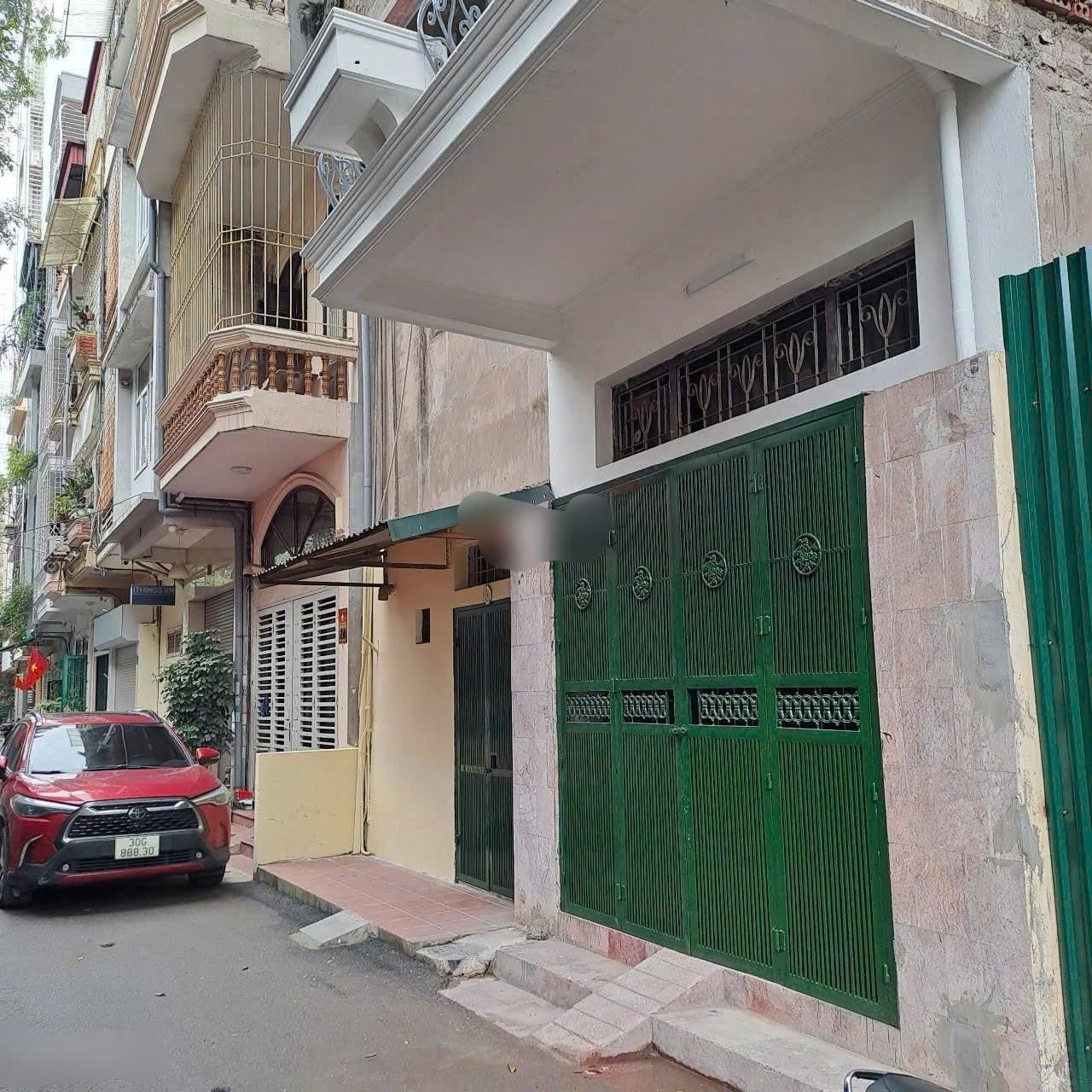 Cho thuê nhà riêng NGÕ Ô TÔ Phương Mai, Đống Đa 50M x 4T giá 14.5 triệu