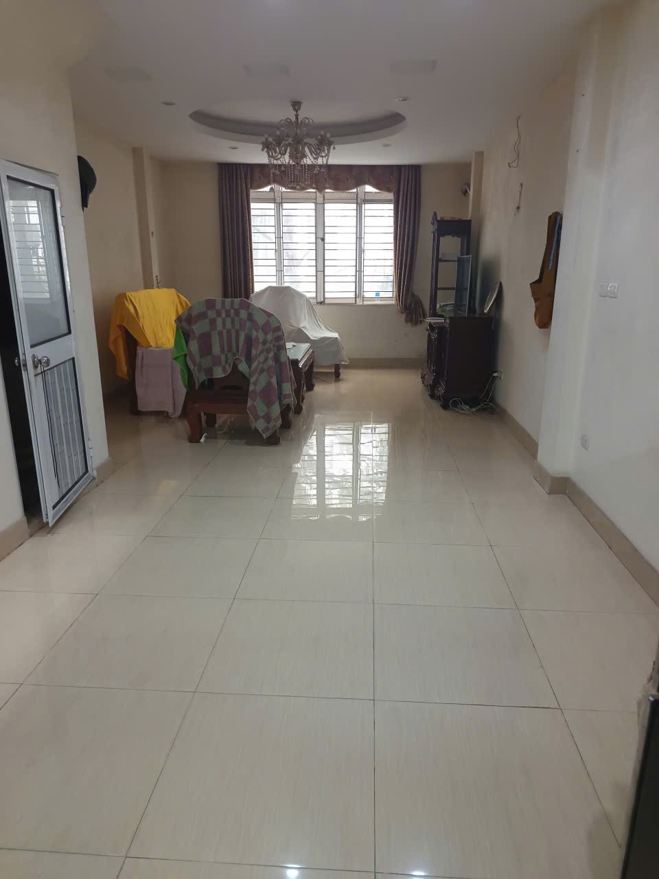 Cho thuê nhà NGÕ Ô TÔ TRÁNH Dịch Vọng Hậu, Cầu Giấy 55M x 5T giá 22 triệu 2