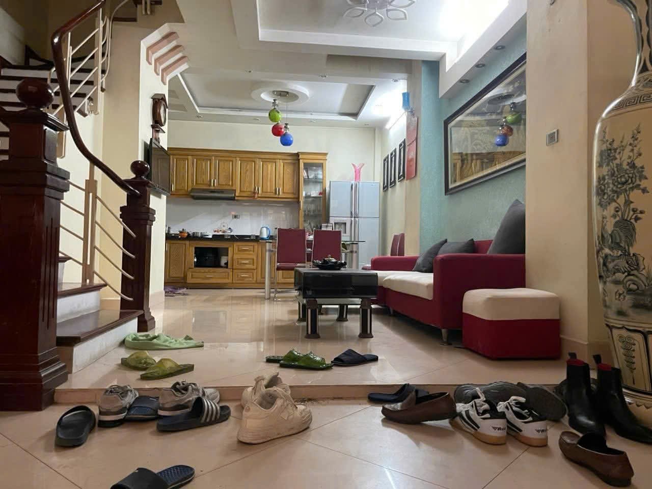 Cho thuê nhà 3 thoáng,  Ô TÔ - KD Hồ Tùng Mậu, Cầu Giấy 75M X 5T giá 25 triệu