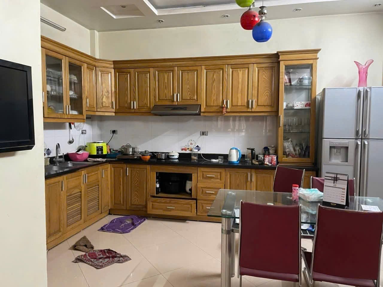 Cho thuê nhà 3 thoáng,  Ô TÔ - KD Hồ Tùng Mậu, Cầu Giấy 75M X 5T giá 25 triệu 2