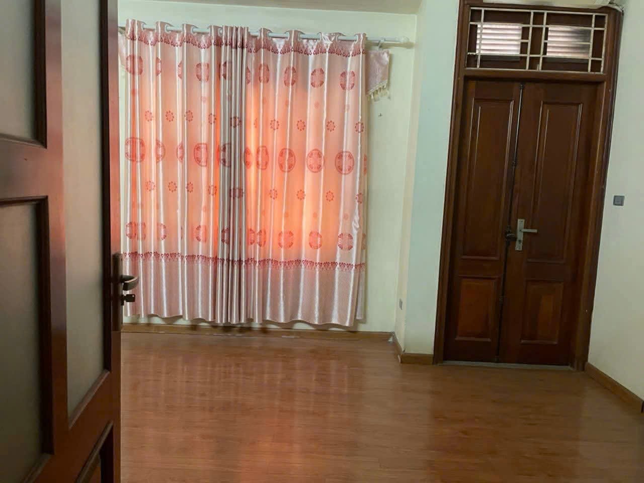 Cho thuê nhà 3 thoáng,  Ô TÔ - KD Hồ Tùng Mậu, Cầu Giấy 75M X 5T giá 25 triệu 3