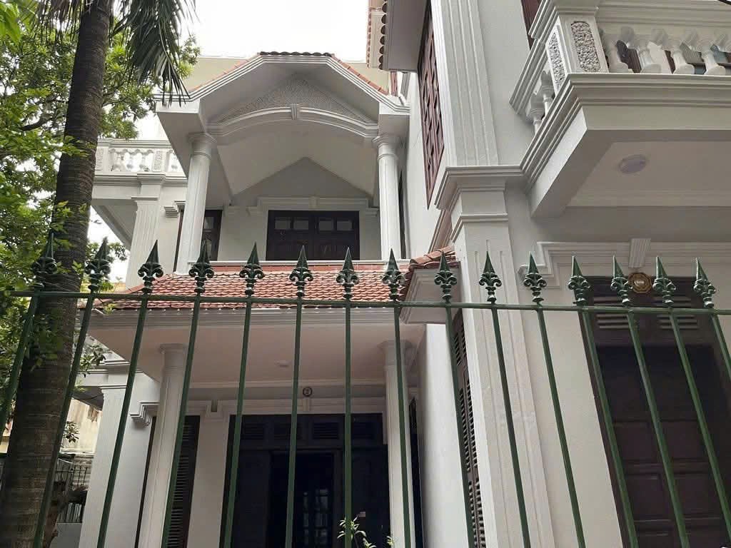 Cho thuê biệt thự Quan Nhân, Thanh Xuân 165M X 3T giá 22 triệu