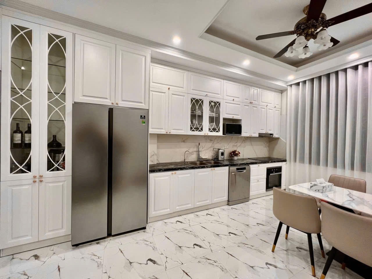 Cho thuê nhà MẶT PHỐ - THANG MÁY Nguyễn Xiển, Thanh Xuân 65M X 8T giá 46 triệu